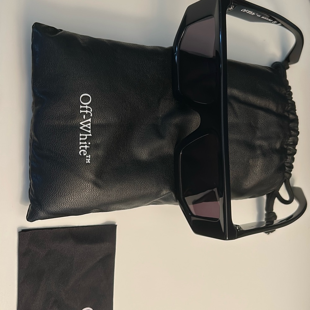 Off-White Black Rectangular Sunglasses with Silve… - image 2